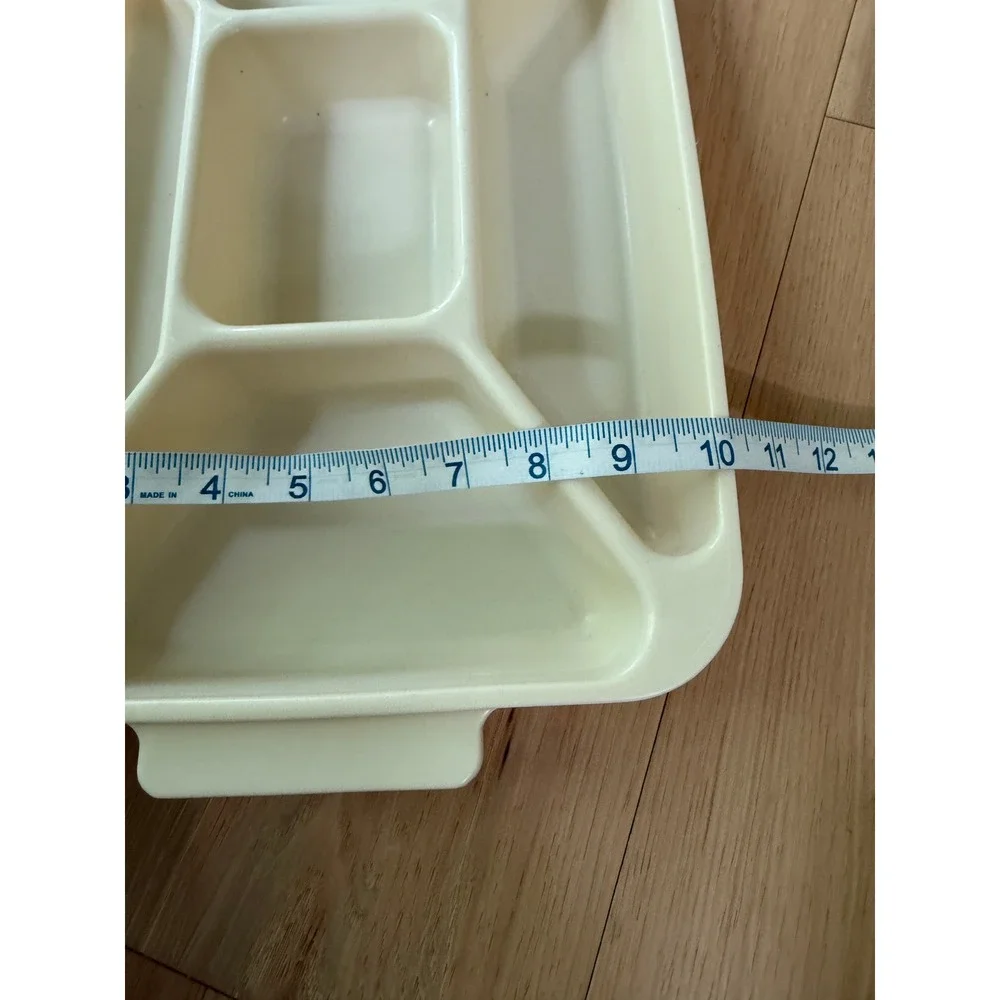 Rubbermaid Servin Saver Divided Tray Almond Vintage 0833 5-Section Lid
